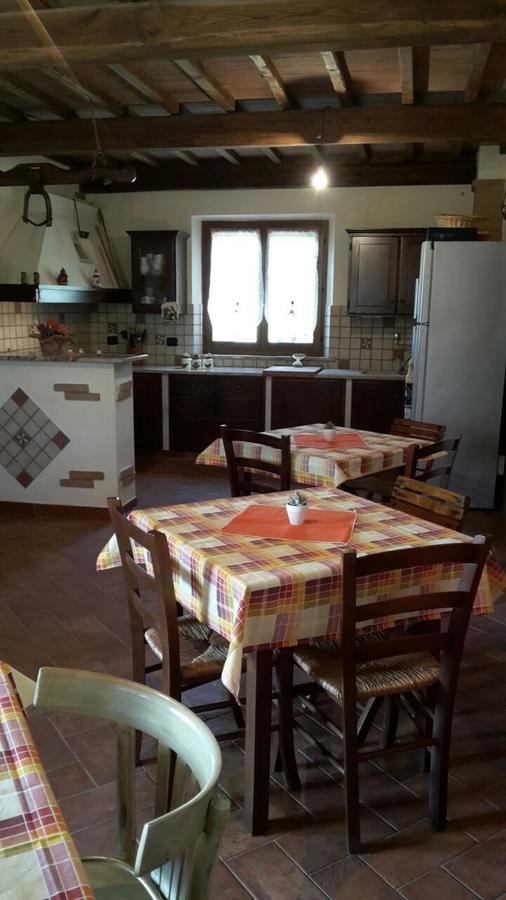 Agriturismo Santa Adriana Volterra Exteriör bild